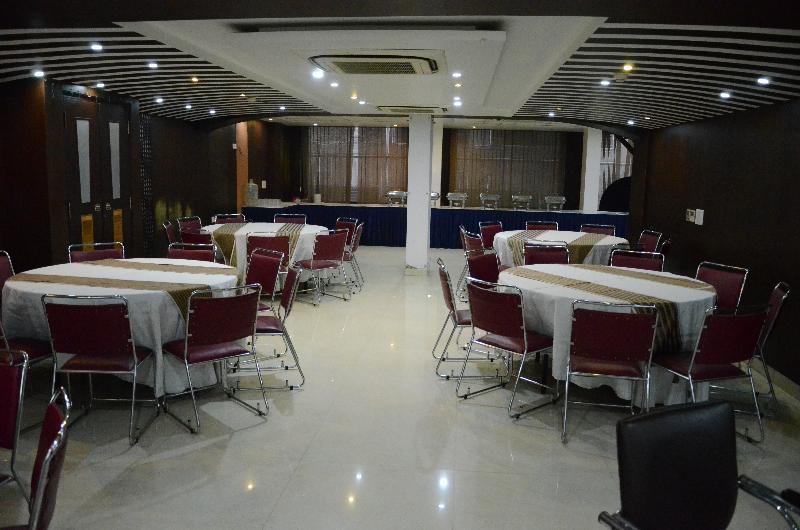 Airport Hotel Grand By Fantasia Nowe Delhi Zewnętrze zdjęcie